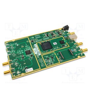 ETTUS USRP B200 Dev.kit: cognitive radio; USB cable,prototype board; 5VDC BO3XKqWldzLVAozGPxnKvIiISpYLx6YAb6FJaqHKJkQ