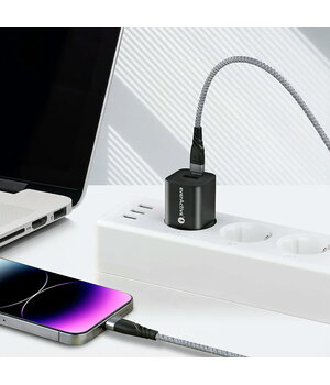 KABELIS USB-C <-> Apple Lightning / iPhone 20 W, 1 m

 CKAMIC1P+2.jpg