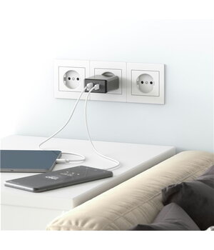 ĀTRĀ UZLĀDES IERĪCE USB-C PD 30W 3A melna A+C

 AIQ30JC1+3.jpg