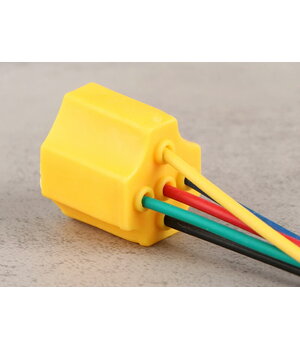 SPCKET automašīnas relejam 40A 5 kontakti, keramikas

 CLIR58C+2.jpg