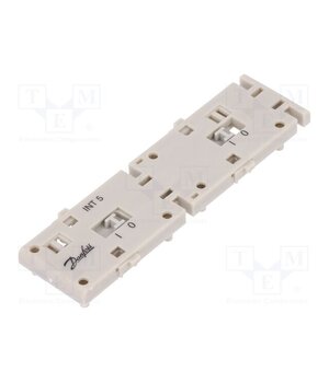 INT 5 Mechanical interlock; front; CI 5 Wx0RRV3Is5xOrPRwlyVQ2Qbchz6F70kMMjsHCkAAay4