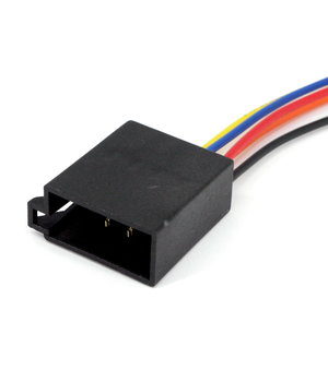 AUTOMAŠĪNAS RADIO SAVIENOTĀJS ISO 5pin vīriešu ar vadu

 CJK805.jpg