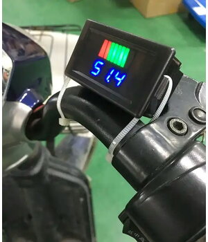 Akumulatora indikatoru jaudas digitālais LED testētājs, 12–60 V

 ATMI12+2.jpg