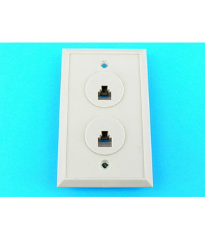 Tālruņa ligzda 2-slīdveida, paslēpta

 CRO130+1.jpg