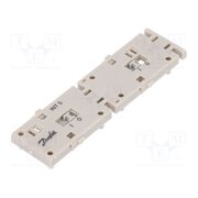 INT 5 Mechanical interlock; front; CI 5 Wx0RRV3Is5xOrPRwlyVQ2Qbchz6F70kMMjsHCkAAay4