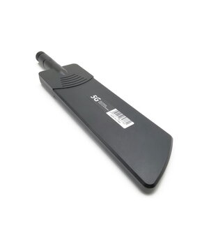 ANTENNA WiFi  40dBi 0.6-6 Ghz, 2G 3G GSM GPRS 4G 5G, black IAN09J+1.jpg